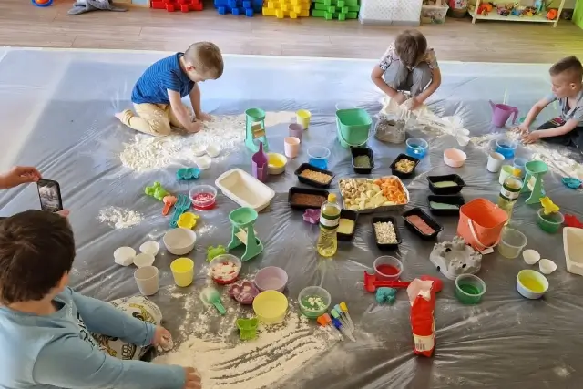 sensoryczne zajęcia plastyczne